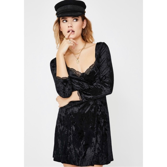 NWT FREE PEOPLE KAT velvet and faux lace wrap dress size medium - Picture 3 of 11